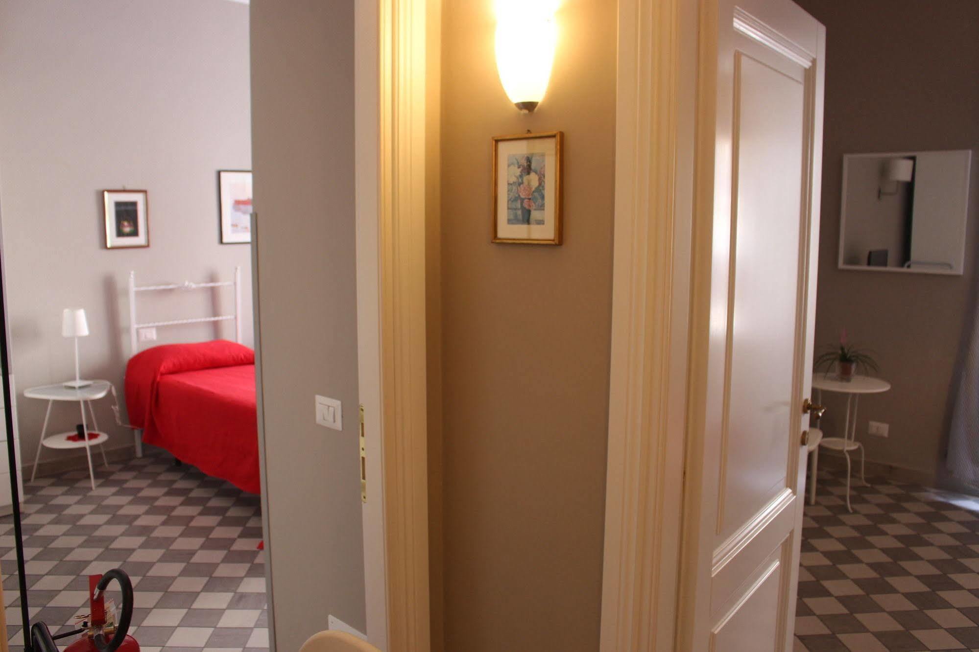 Bed and Breakfast Le Stanze Di Pietro Рим Экстерьер фото